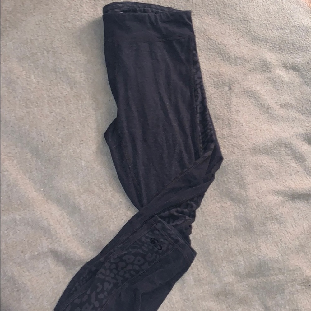 Leopard printed sides leggings